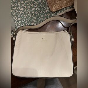 White Kate Spade purse / crossbody